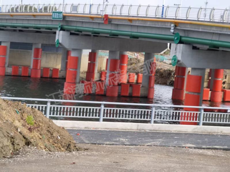 橋墩防撞設施